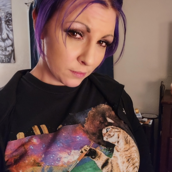 Meet your Posher, Lindsay. - Picture 5 of 16